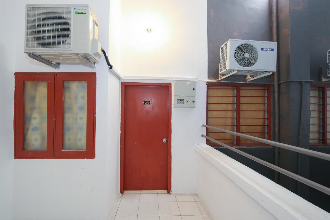 Capital O 89876 Safari Hotel Kampong Pasir Bogak Zewnętrze zdjęcie