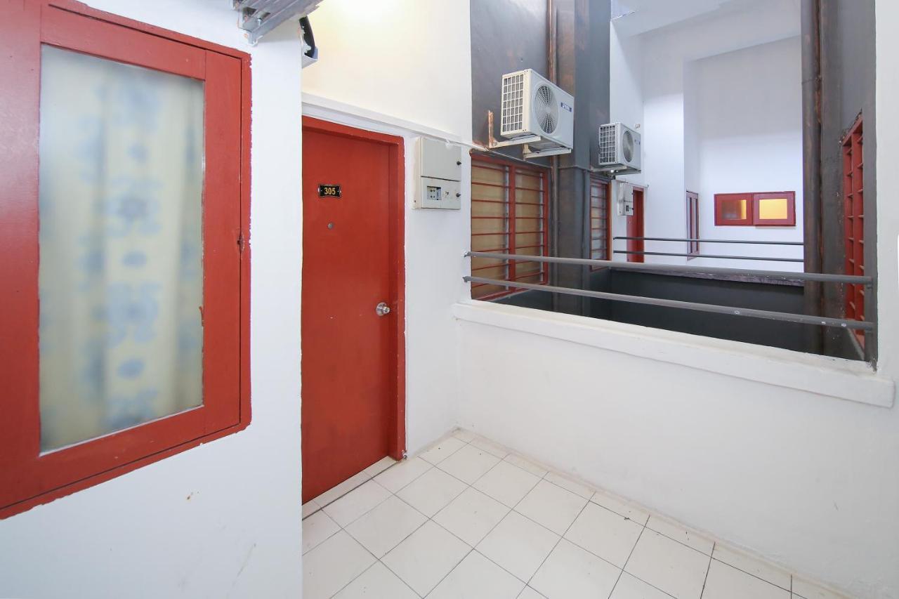 Capital O 89876 Safari Hotel Kampong Pasir Bogak Zewnętrze zdjęcie