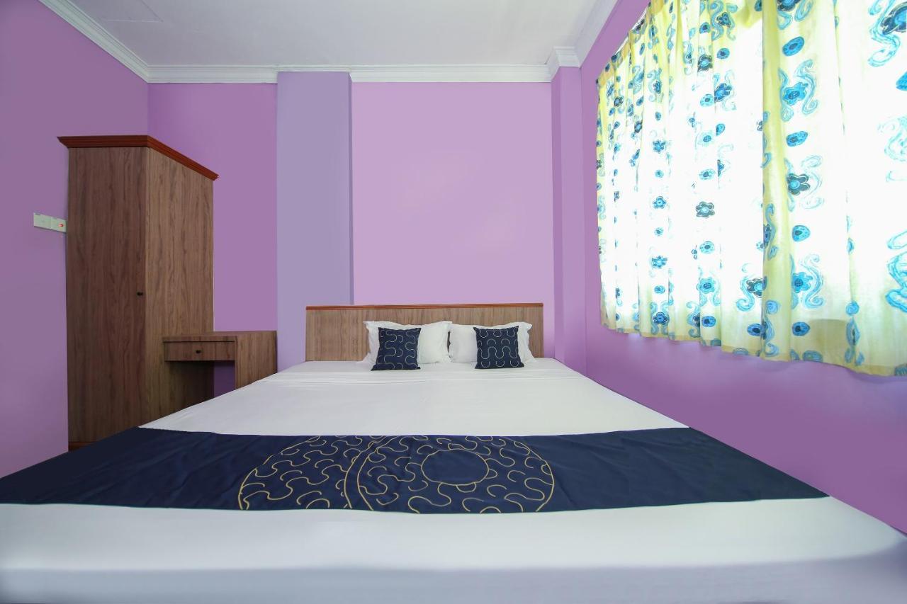 Capital O 89876 Safari Hotel Kampong Pasir Bogak Zewnętrze zdjęcie