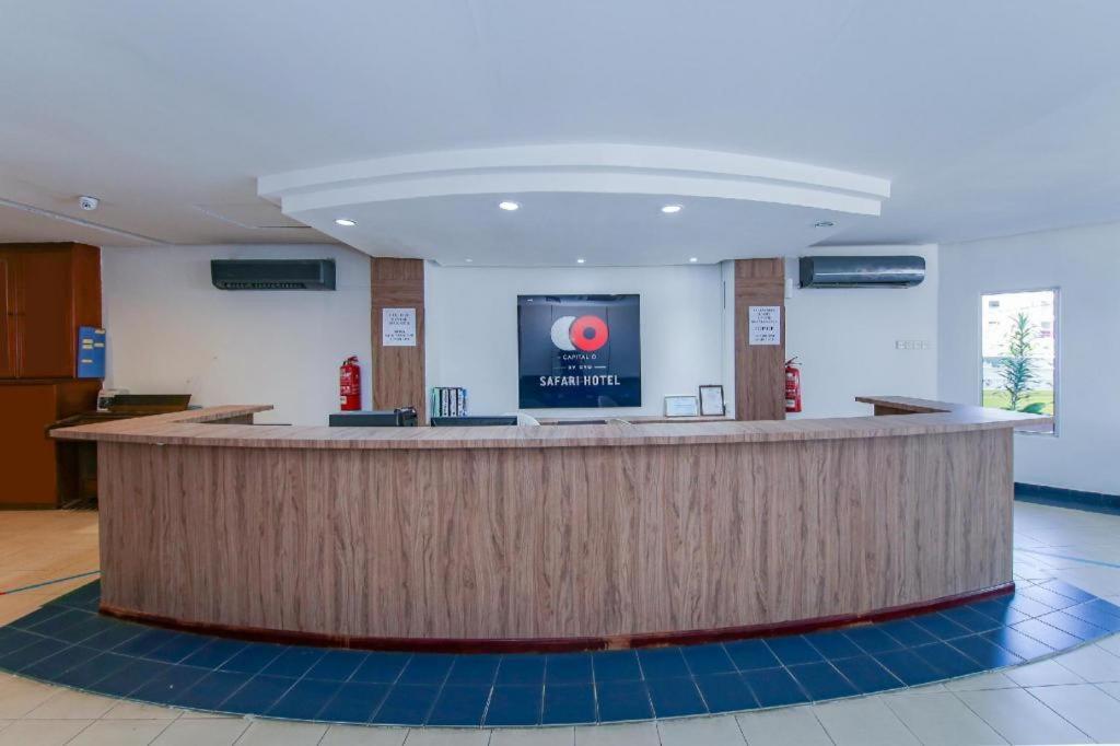 Capital O 89876 Safari Hotel Kampong Pasir Bogak Zewnętrze zdjęcie